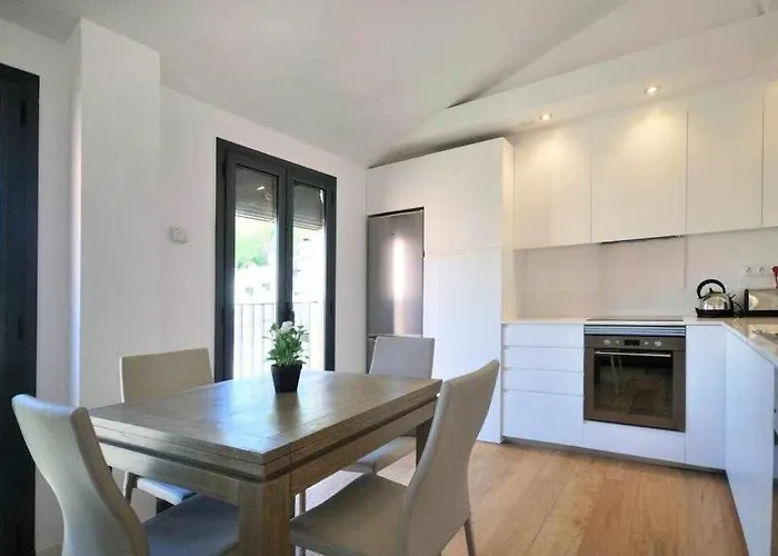 Stunning W Amazing Views In *