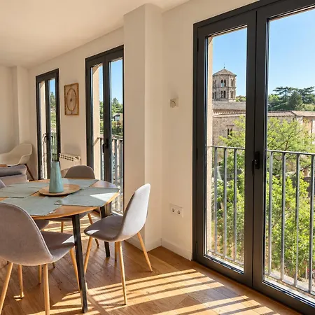 Stunning W Amazing Views In Apartament Girona